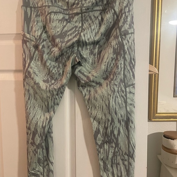 Zella leggings with pockets!  Worn once! - Picture 3 of 4